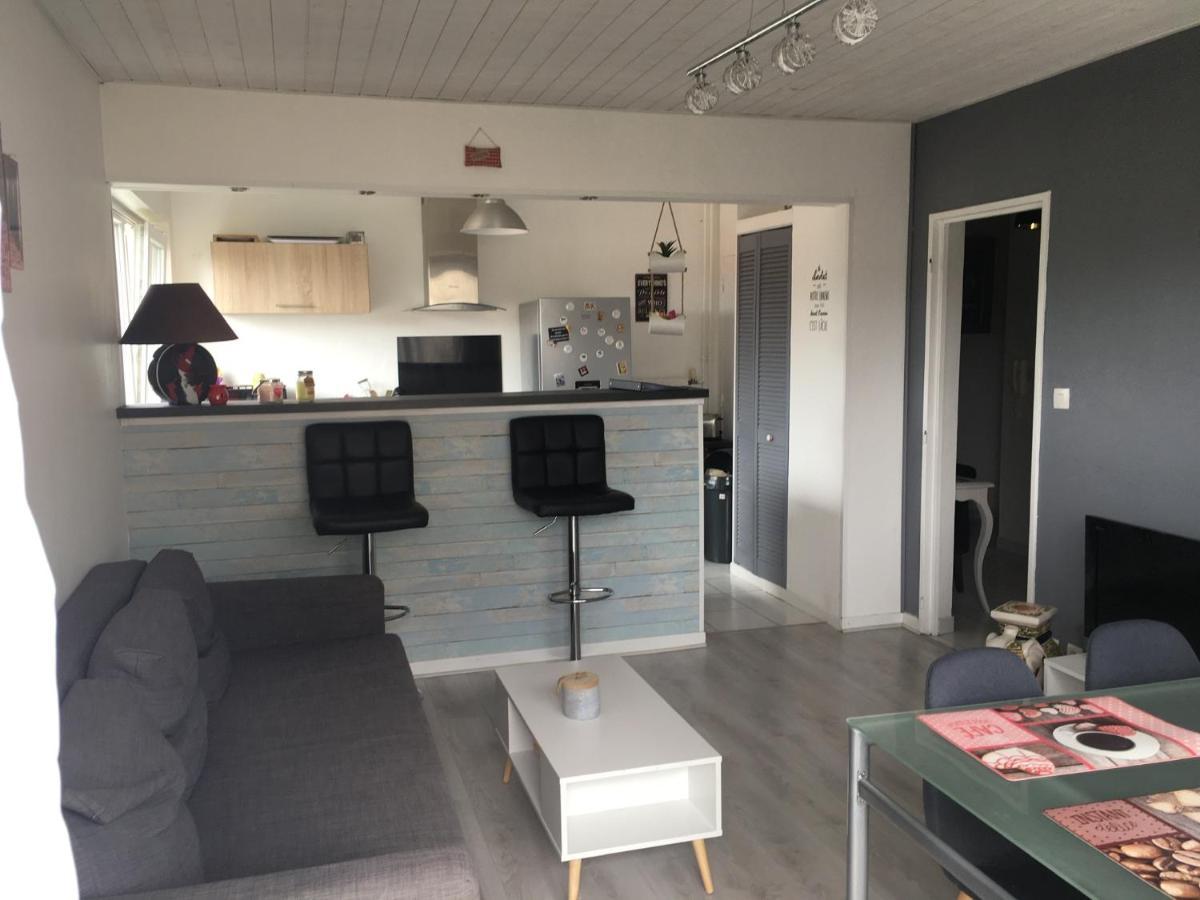 2 Pieces - Quartier Calme - Parking Gratuit Apartment Metz Bagian luar foto